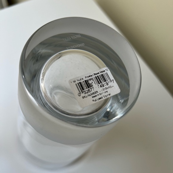 Vera Wang Illusion by Wedgwood Germany Clear Crystal Vase Frosted Base 12” - Picture 5 of 5